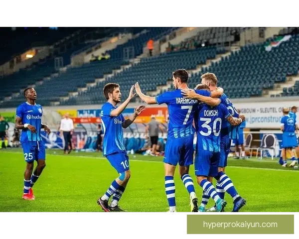 法国前锋吉鲁再创佳绩，状态回暖继续巩固纪录保持者地位